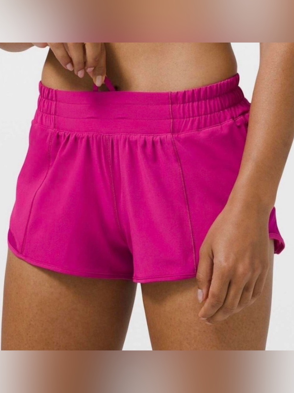lululemon athletica womens hotty hot low rise 2.5 shorts color:ripened raspberry